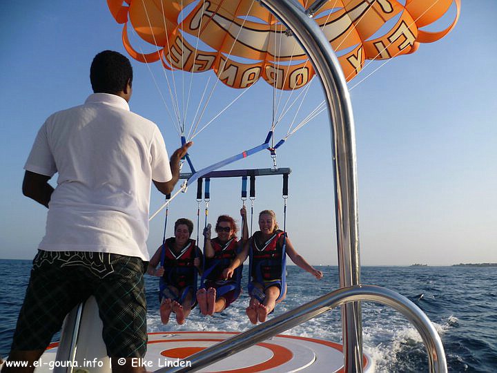 Oototo Parasailing 013